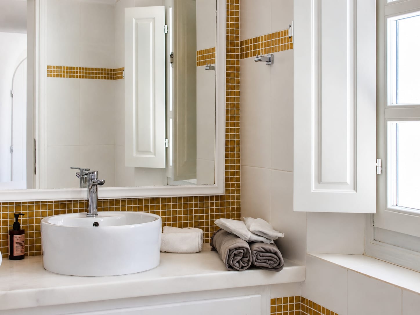 Cocoon Suites - 5