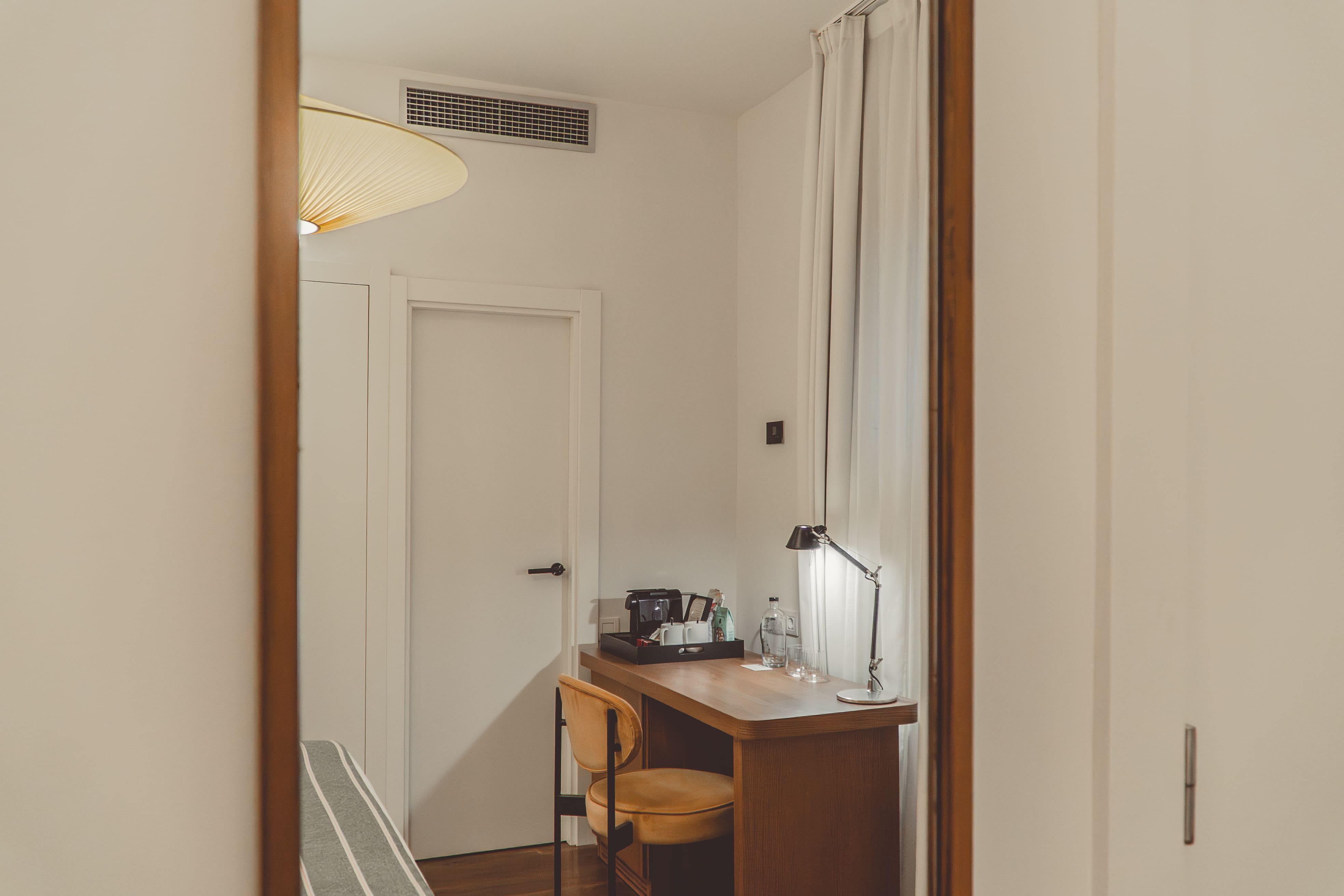 Hotel Regina Barcelona - 4
