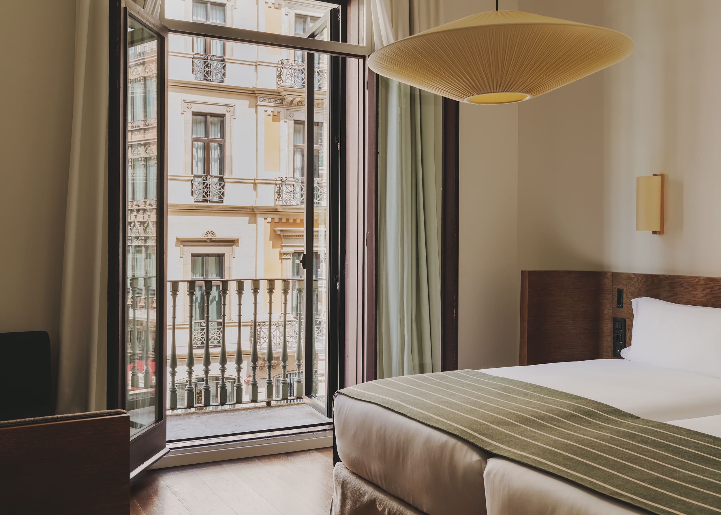 Hotel Regina Barcelona - 4