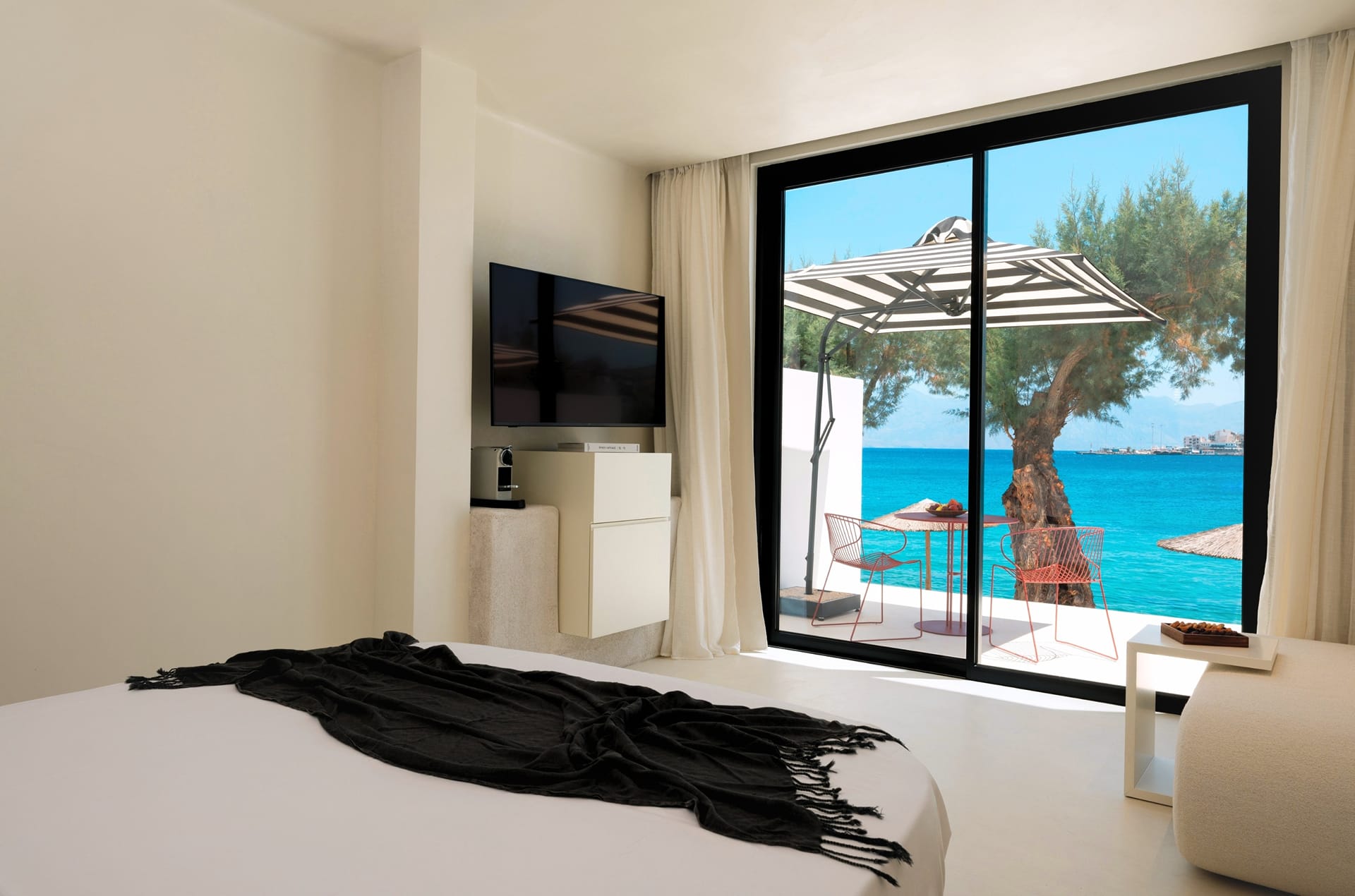 Minos Beach Art Hotel - 1